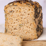 Glutenfreies Karotten-Kürbiskern-Brot – veganes Bio-Brot mit Sauerteig